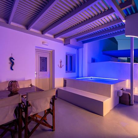 Aerenia Luxury suites Karterados  Extérieur photo