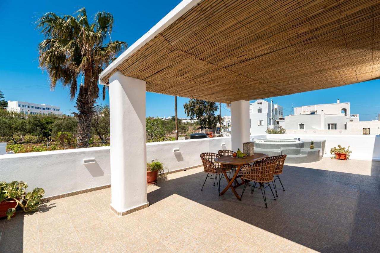 Aerenia Luxury suites Karterados  Extérieur photo