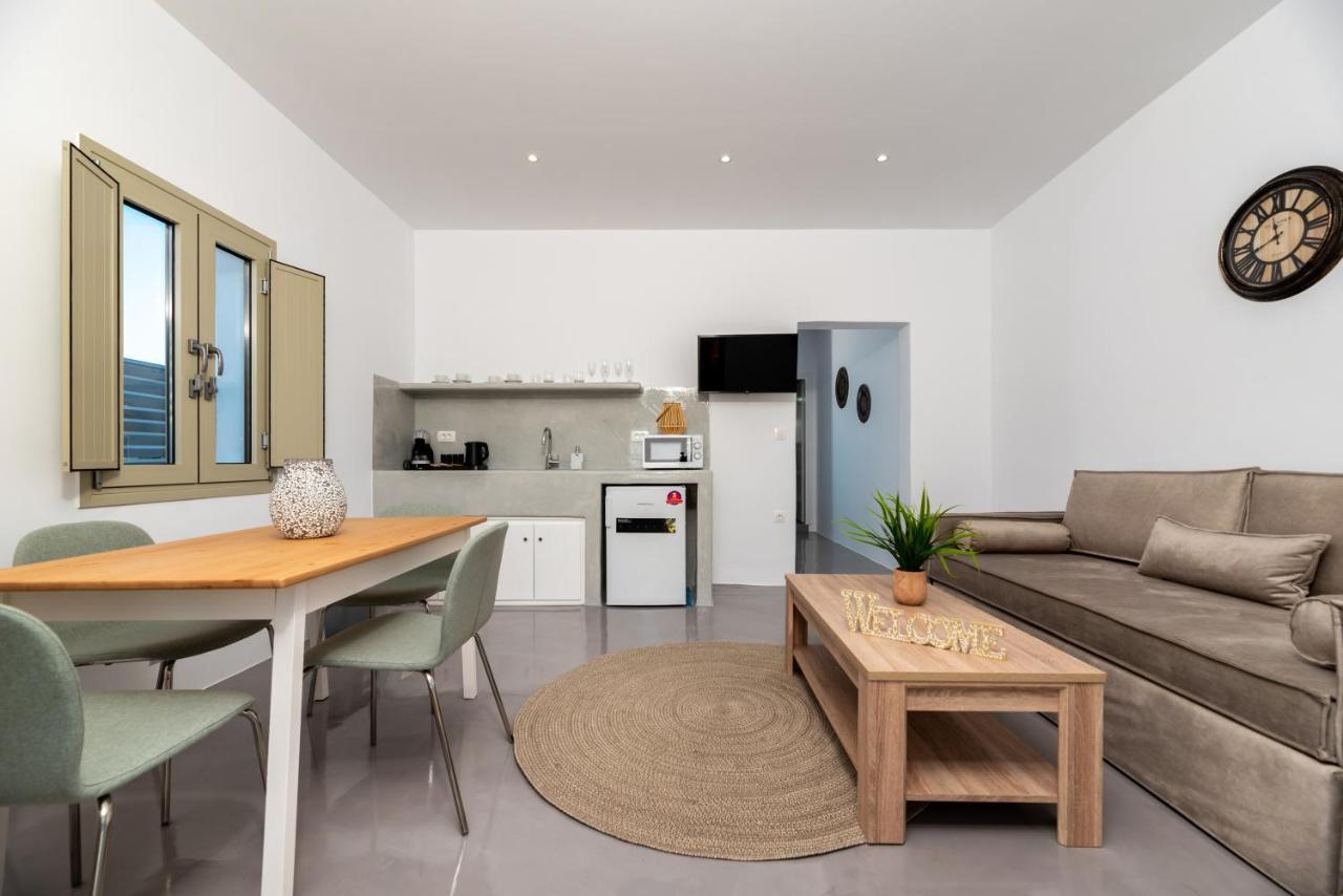 Aerenia Luxury suites Karterados  Extérieur photo