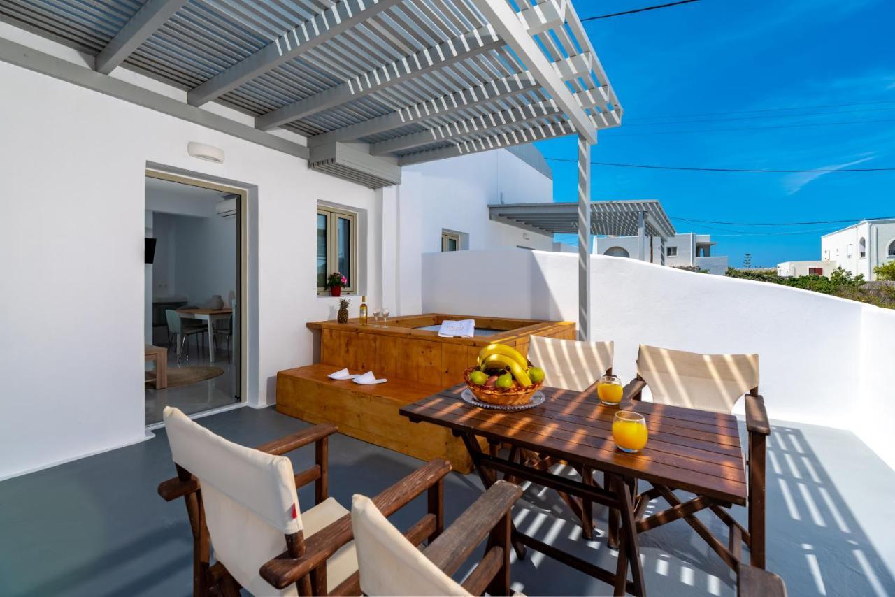 Aerenia Luxury suites Karterados  Extérieur photo