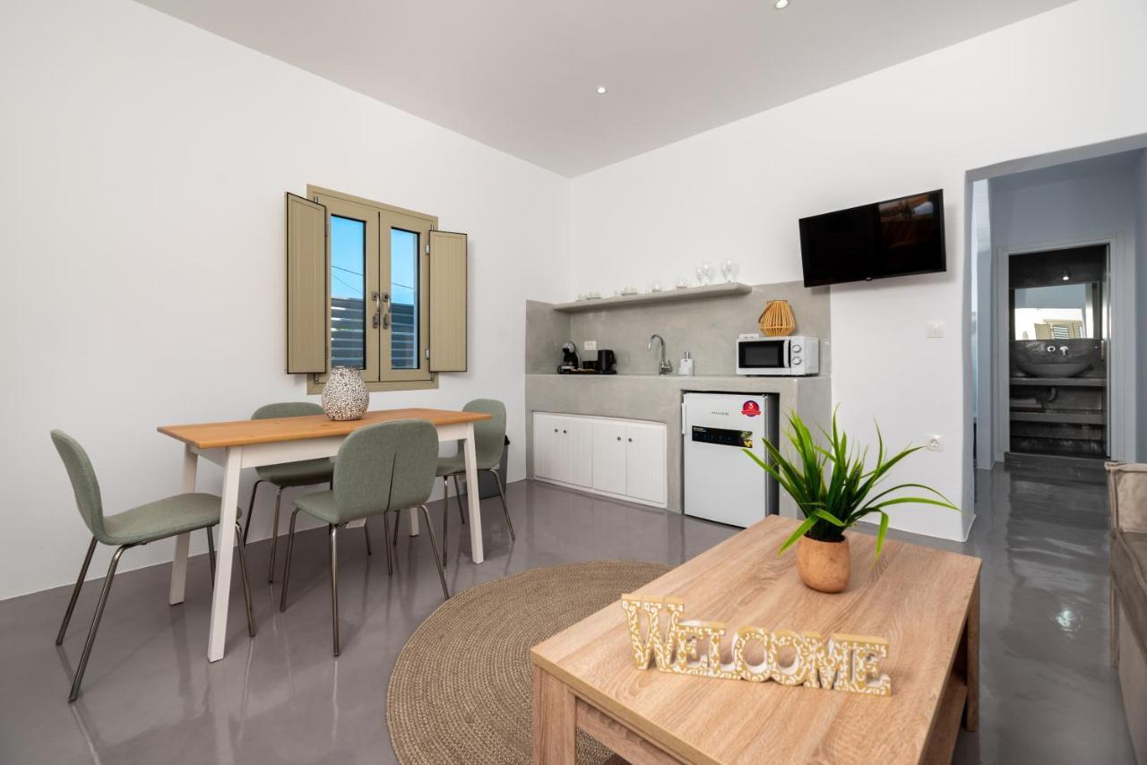 Aerenia Luxury suites Karterados  Extérieur photo