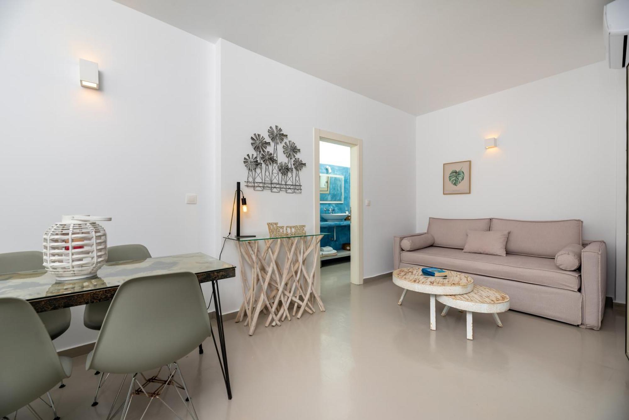 Aerenia Luxury suites Karterados  Extérieur photo